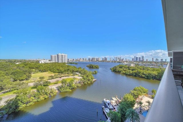 16385 Biscayne Blvd 1104, North Miami Beach, FL 33160