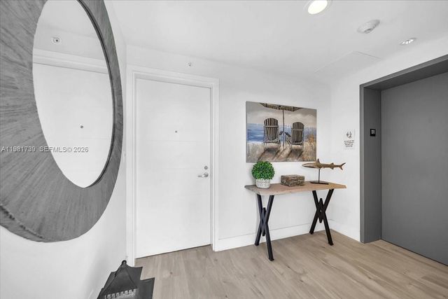 16385 Biscayne Blvd 1104, North Miami Beach, FL 33160