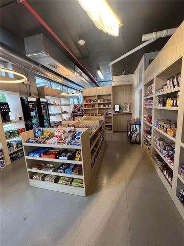 16385 Biscayne Blvd 1104, North Miami Beach, FL 33160