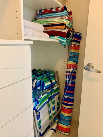 16385 Biscayne Blvd 1104, North Miami Beach, FL 33160