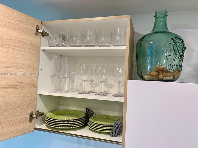 16385 Biscayne Blvd 1104, North Miami Beach, FL 33160