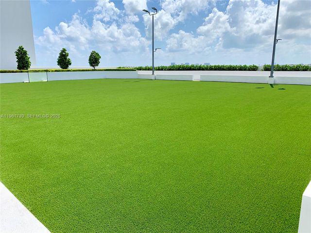 16385 Biscayne Blvd 1104, North Miami Beach, FL 33160