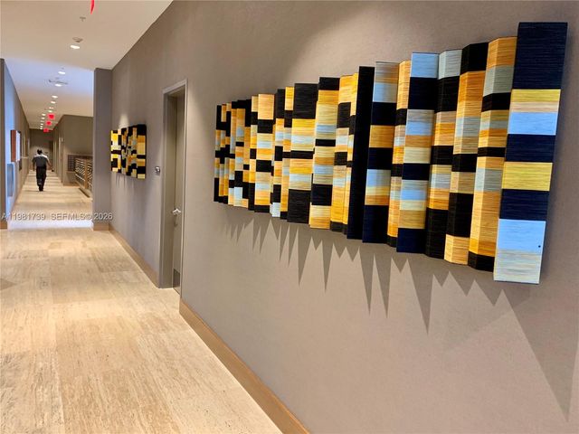 16385 Biscayne Blvd 1104, North Miami Beach, FL 33160