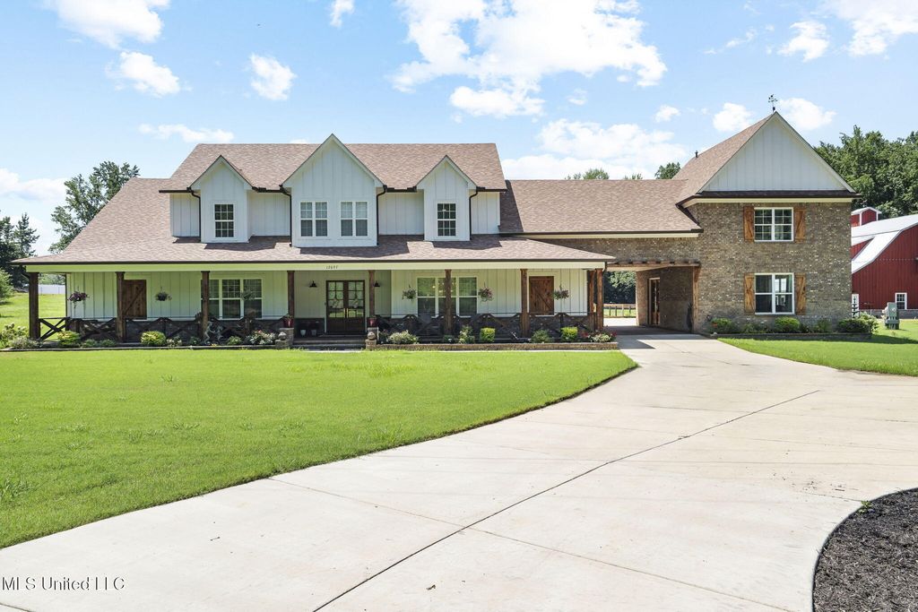 12097 Old Byhalia Road, Byhalia, MS 38611