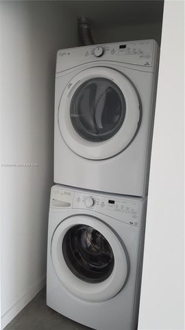 151 SE 1st St 1609, Miami, FL 33131