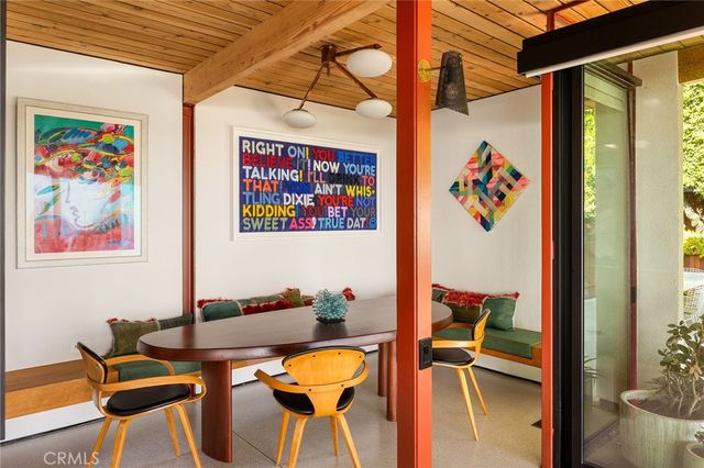 1515 N Tigertail, Los Angeles, CA 90049