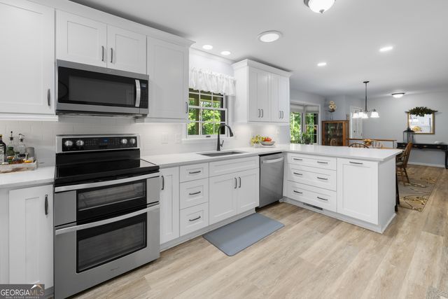 910 Chickasaw Drive, Westminster, SC 29693