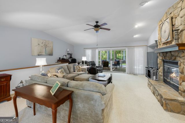 910 Chickasaw Drive, Westminster, SC 29693