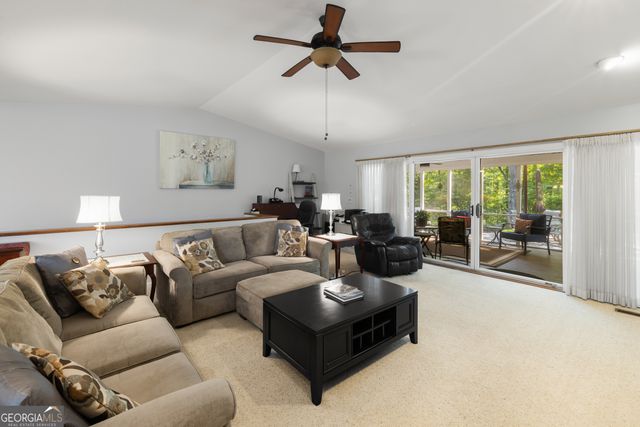 910 Chickasaw Drive, Westminster, SC 29693