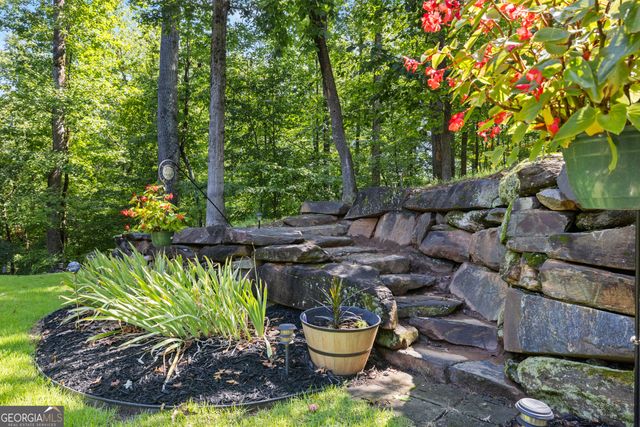 910 Chickasaw Drive, Westminster, SC 29693