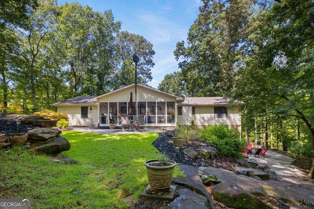 910 Chickasaw Drive, Westminster, SC 29693