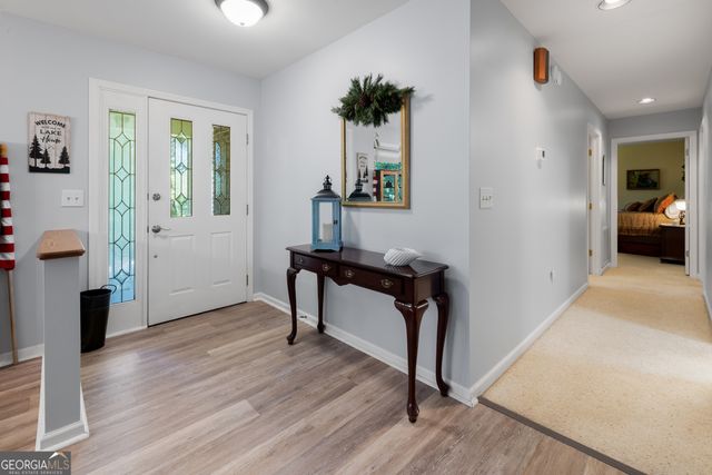 910 Chickasaw Drive, Westminster, SC 29693