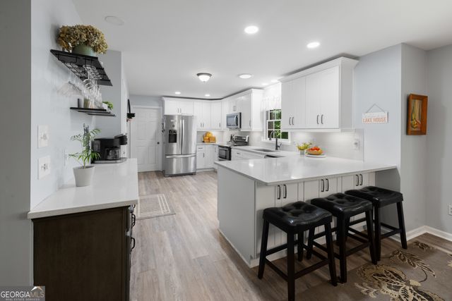 910 Chickasaw Drive, Westminster, SC 29693