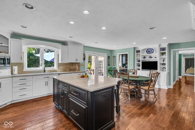 1255 E Greyhound Pass, Carmel, IN 46032