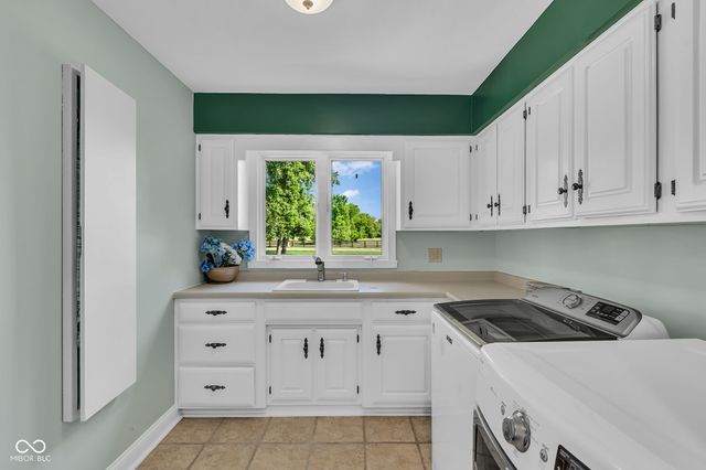 1255 E Greyhound Pass, Carmel, IN 46032