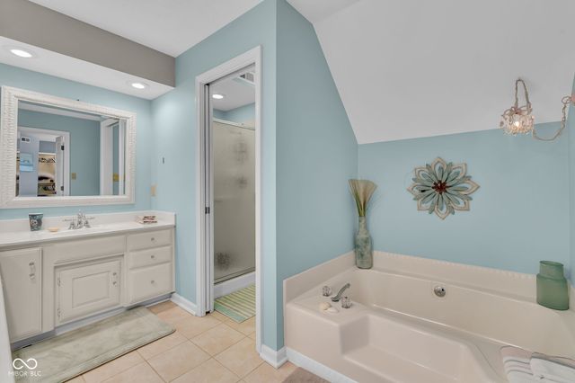 1255 E Greyhound Pass, Carmel, IN 46032