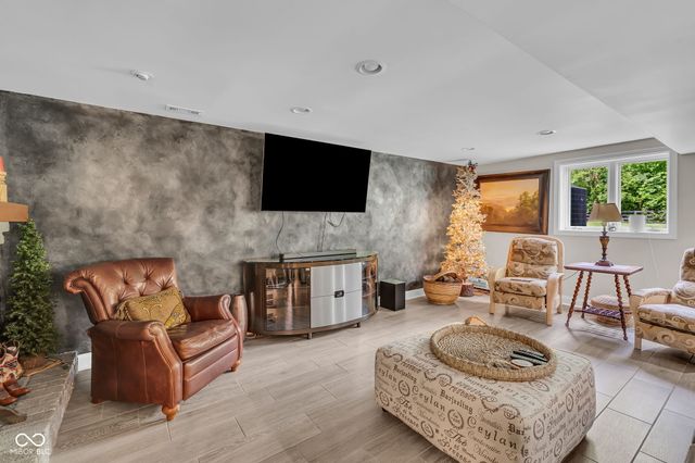 1255 E Greyhound Pass, Carmel, IN 46032