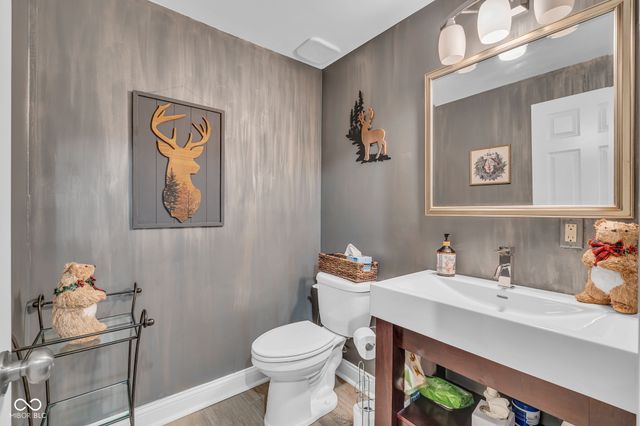 1255 E Greyhound Pass, Carmel, IN 46032