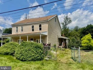 225-227 FURNACE ST, Shenandoah, PA 17976