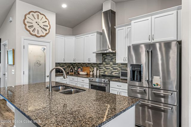 210 Pelican Drive NE, Palm Bay, FL 32907