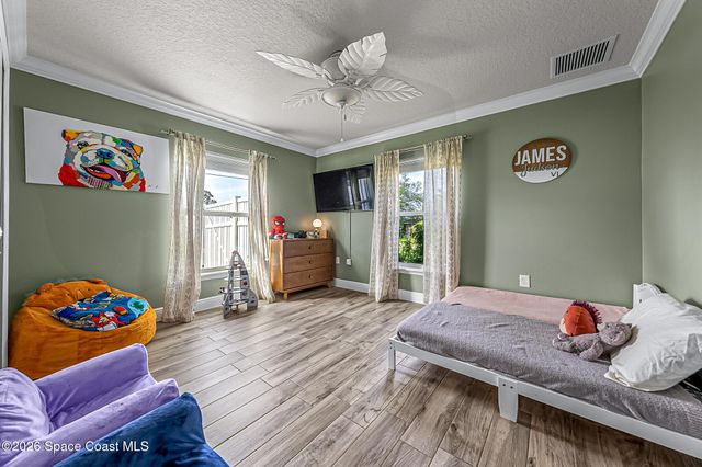 210 Pelican Drive NE, Palm Bay, FL 32907
