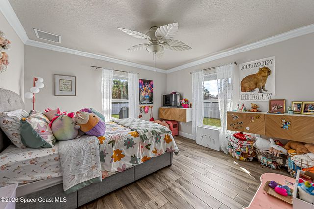 210 Pelican Drive NE, Palm Bay, FL 32907