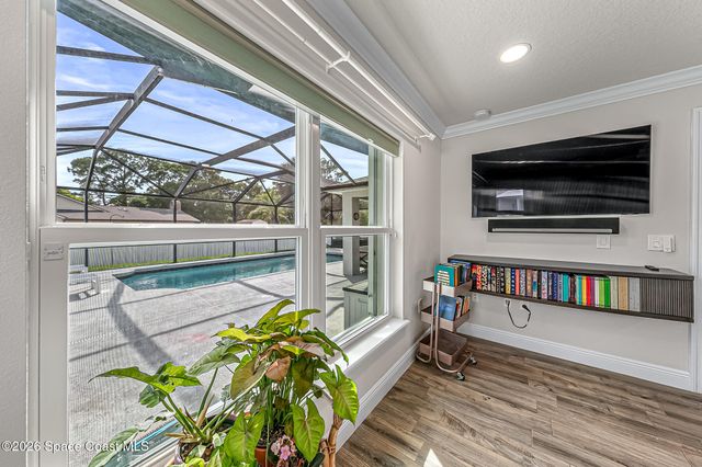 210 Pelican Drive NE, Palm Bay, FL 32907