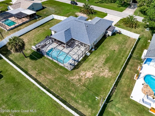 210 Pelican Drive NE, Palm Bay, FL 32907