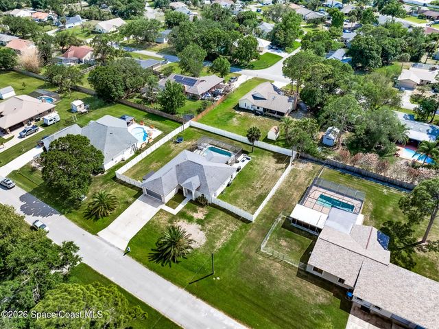 210 Pelican Drive NE, Palm Bay, FL 32907