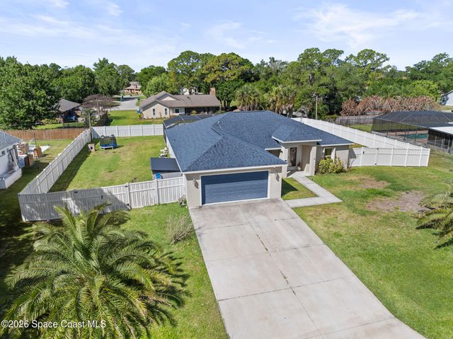 210 Pelican Drive NE, Palm Bay, FL 32907