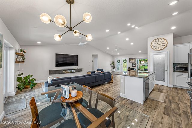 210 Pelican Drive NE, Palm Bay, FL 32907