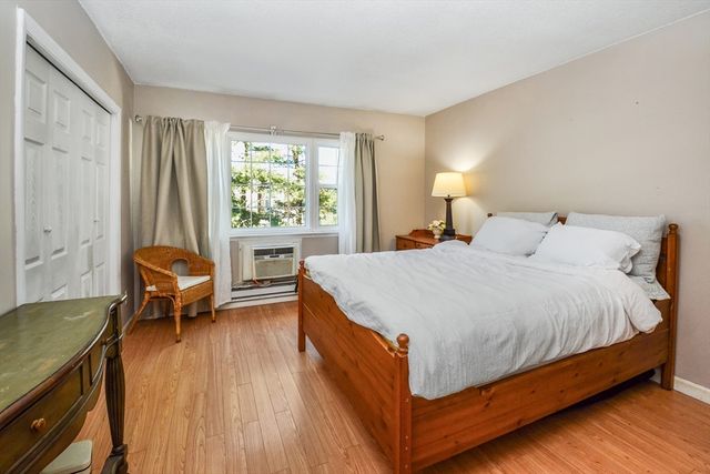 41 Foundry St 14-8, Easton, MA 02375