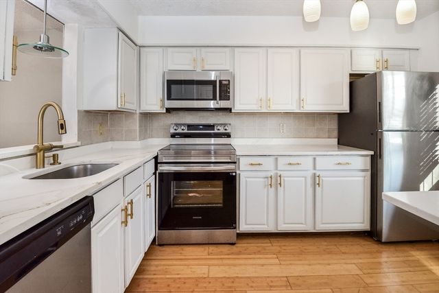 41 Foundry St 14-8, Easton, MA 02375