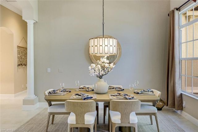 8810 Spinner Cove LN, Naples, FL 34120