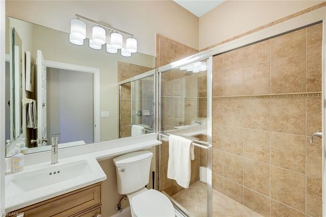8810 Spinner Cove LN, Naples, FL 34120