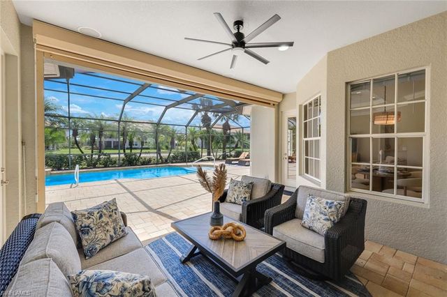 8810 Spinner Cove LN, Naples, FL 34120