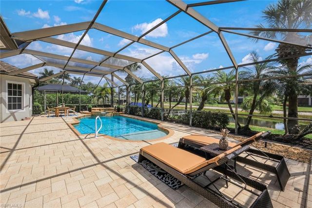 8810 Spinner Cove LN, Naples, FL 34120