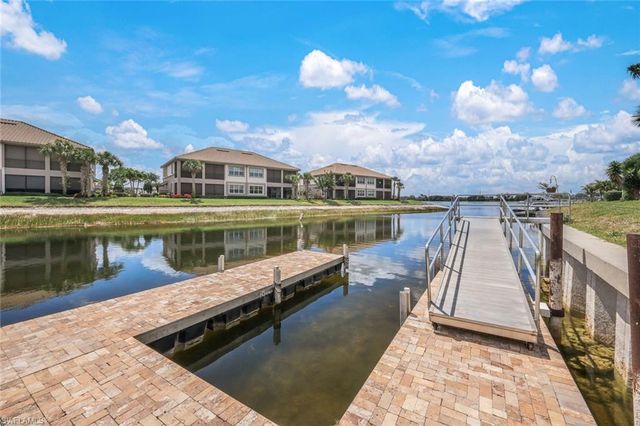 8810 Spinner Cove LN, Naples, FL 34120