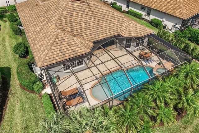 8810 Spinner Cove LN, Naples, FL 34120