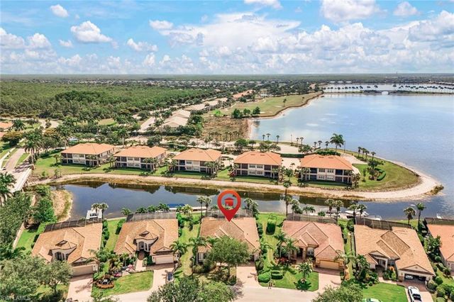 8810 Spinner Cove LN, Naples, FL 34120