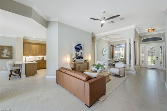 8810 Spinner Cove LN, Naples, FL 34120