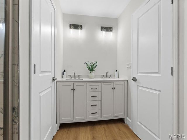 526 Sarah Lane 41, Creve Coeur, MO 63141