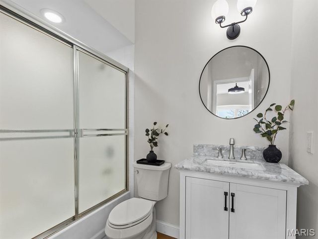 526 Sarah Lane 41, Creve Coeur, MO 63141