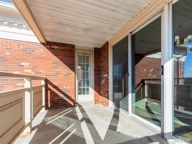 526 Sarah Lane 41, Creve Coeur, MO 63141