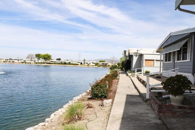 150 Kern Street, Salinas, CA 93905