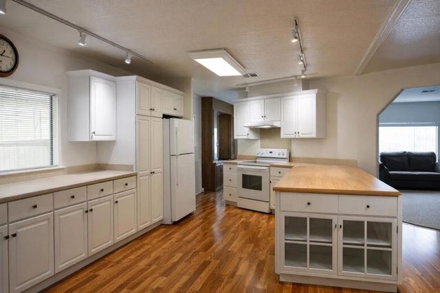 150 Kern Street, Salinas, CA 93905