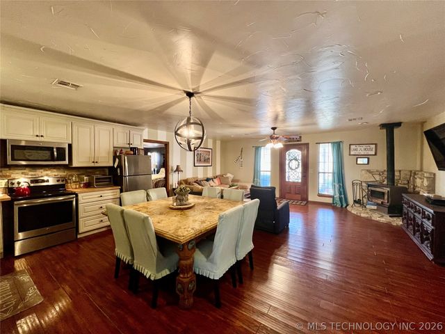 12326 Scott Drive, Kingston, OK 73439