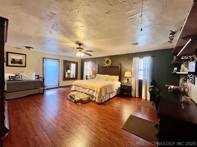 12326 Scott Drive, Kingston, OK 73439