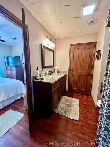 12326 Scott Drive, Kingston, OK 73439