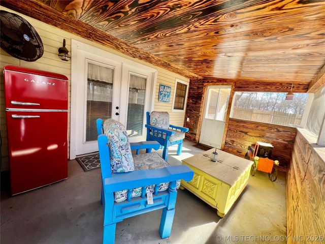 12326 Scott Drive, Kingston, OK 73439